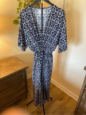 BAIIA Cecile Navy Floral kaftan Dress with Drawstring Waist